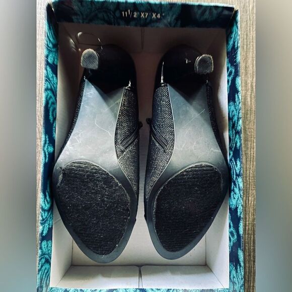 LMPO Ladies High Heel Pumps NIB - Picture 6 of 12